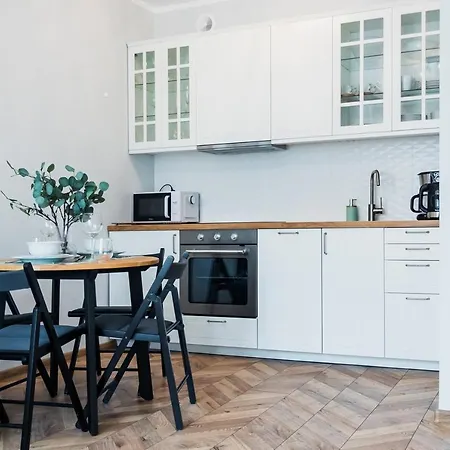 Baszta Jacek Aon Apartament *