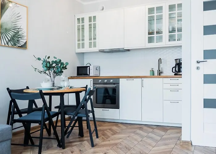 Baszta Jacek Aon 公寓 *